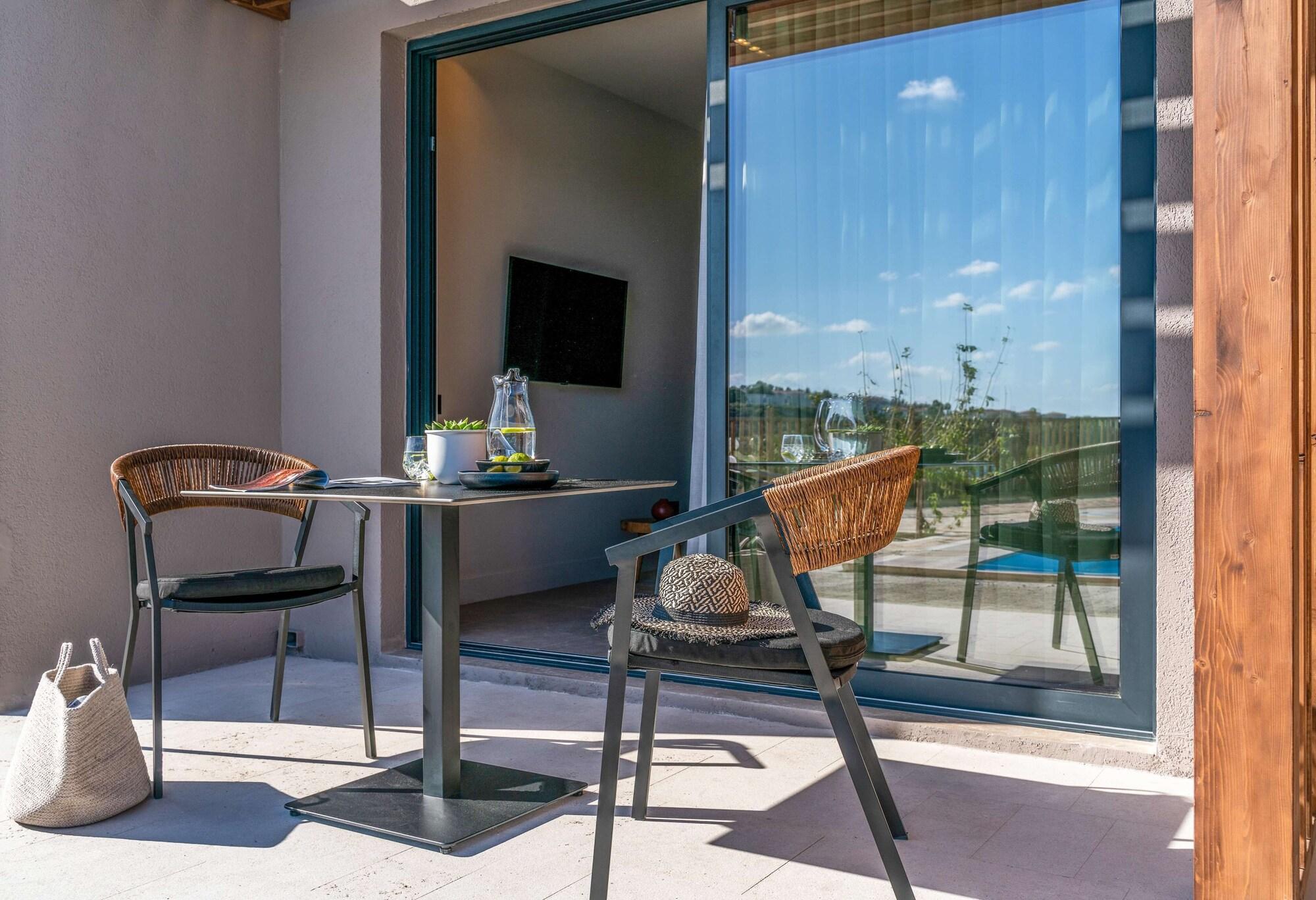 Elissa Adults-Only Lifestyle Beach Resort Kallithéa Екстериор снимка A balcony at a hotel